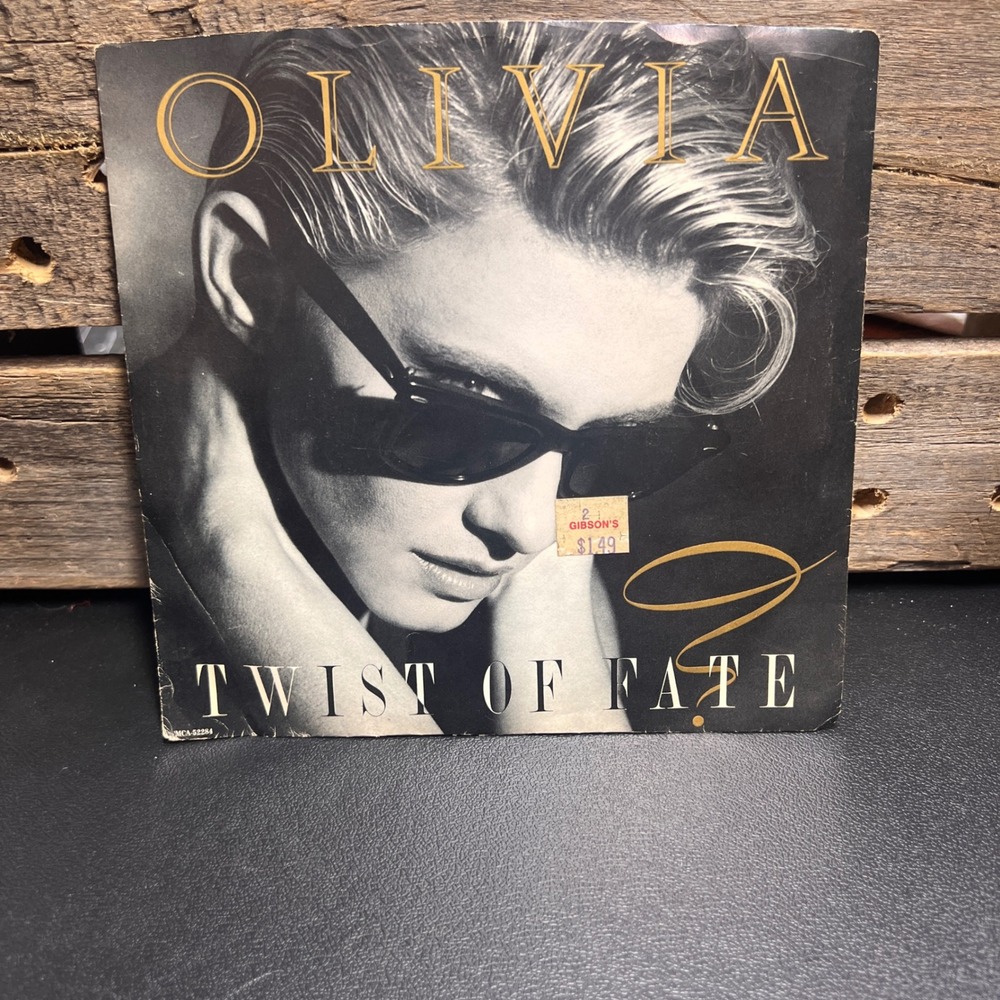 Olivia Newton-John Twist of Fate 7" Vinyl Single 45 RPM MCA 1983 Pic Sleeve